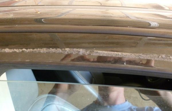 Удаления двухстороннего скотча с кузова машины