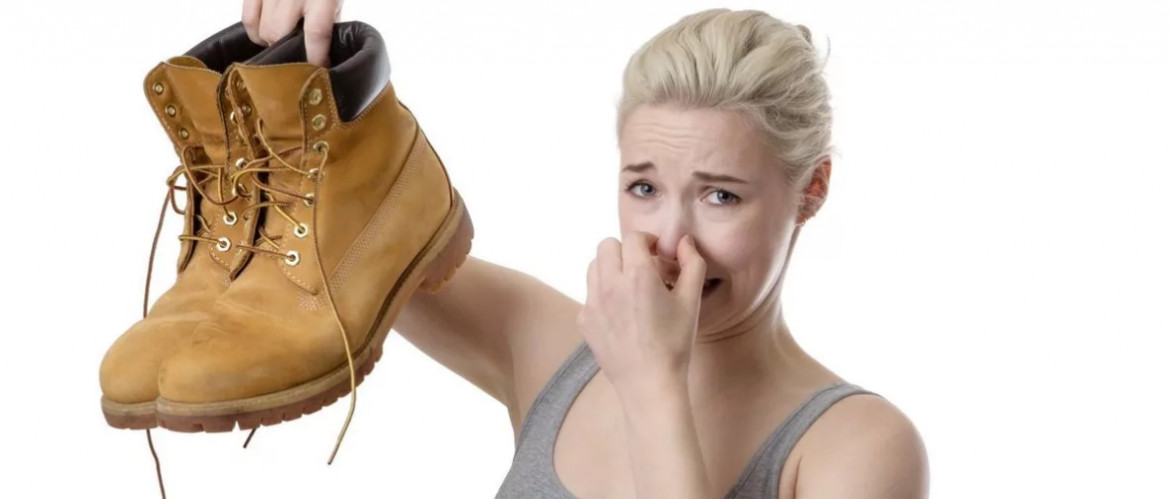 Как убрать неприятный запах из обуви